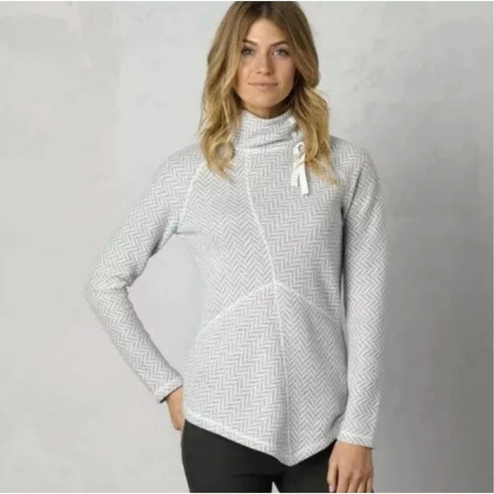 prAna Mattea Sweater Asymmetrical Herringbone Gray Large Wool Blend Funnel Neck